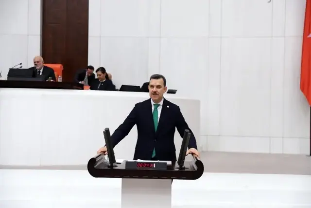 Esgin'den muhalefeti susturan cevap Esgin'den muhalefeti susturan cevap