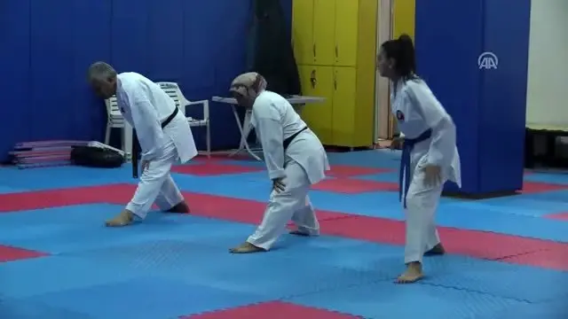 SPORCU AİLELER - Aile boyu milli takım için ter döküyor