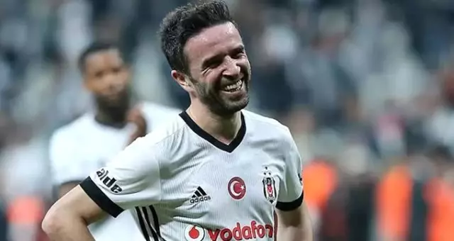 Süper Lig'de Gökhan Gönül sürprizi! Teklif yapıldı