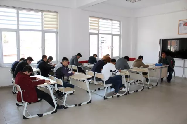 Yunak'ta Siyer-İ Nebi yarışması düzenlendi