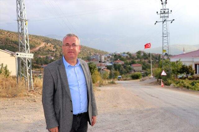 250 haneli mahalleden 500'ü aşkın öğretmen çıktı