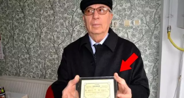 Babadan kalan 85 yıllık piyango biletine gözü gibi bakıyor