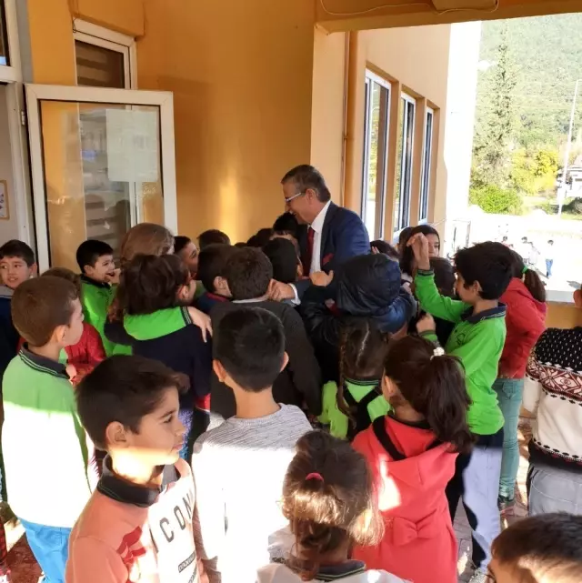 Başkan Topaloğlu Yerli Haftası'nda öğrencilerle buluştu