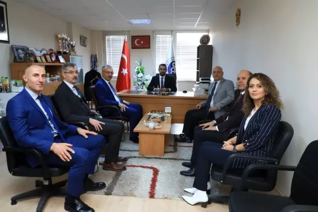BESYO'da devir-teslim töreni BESYO'da devir-teslim töreni