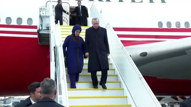 Cumhurbaşkanı Erdoğan, İsviçre'de - Havalimanı karşılama Cumhurbaşkanı Erdoğan, İsviçre'de - Havalimanı karşılama