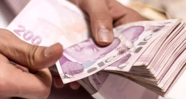 DİSK'in 2020 yılı için asgari ücret talebi net 3 bin 200 TL DİSK'in 2020 yılı için asgari ücret talebi net 3 bin 200 TL
