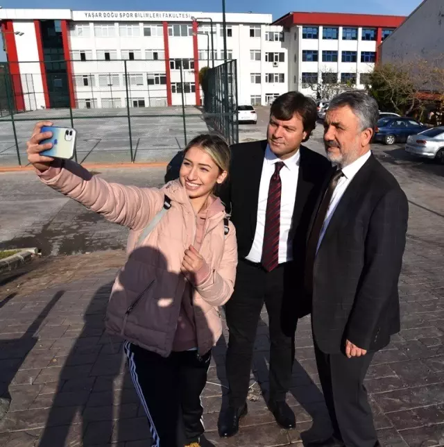 Ertuğrul Sağlam 25 yıl sonra OMÜ'de