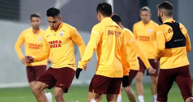 Galatasaray'ın Tuzlaspor maçı kadrosu belli oldu Galatasaray'ın Tuzlaspor maçı kadrosu belli oldu