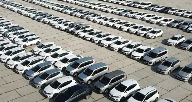 İBB'nin araç kiralama ihalesinde geçerli teklif çıkmadı İBB'nin araç kiralama ihalesinde geçerli teklif çıkmadı