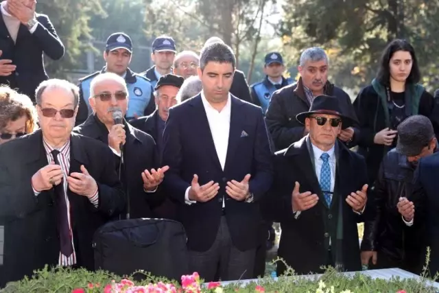 Kartal Belediyesi eski başkanlarından Mehmet Ali Büklü, kabri başında anıldı Kartal Belediyesi eski başkanlarından Mehmet Ali Büklü, kabri başında anıldı