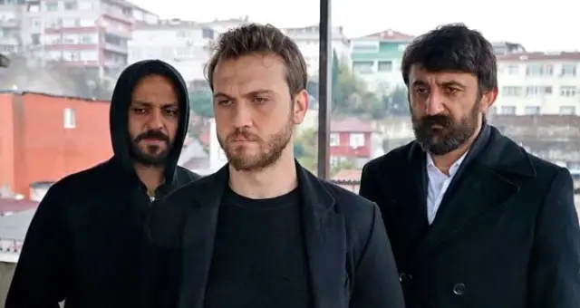 Kemal'in ölümü sonrası 'Ich bin Çukur' etiketi sosyal medyada gündem oldu Kemal'in ölümü sonrası 'Ich bin Çukur' etiketi sosyal medyada gündem oldu