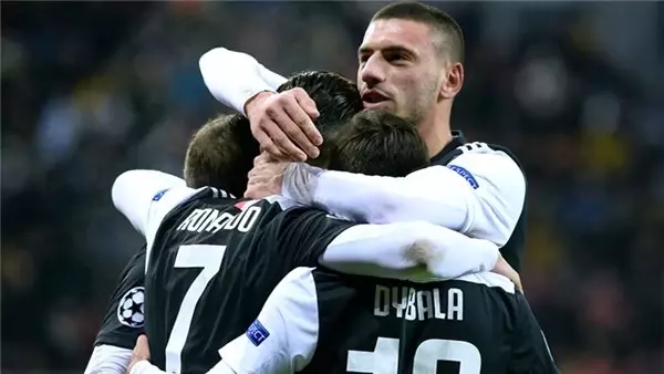 Maurizio Sarri'den Merih Demiral'a övgü; 'Daha iyi...' Maurizio Sarri'den Merih Demiral'a övgü; 'Daha iyi...'