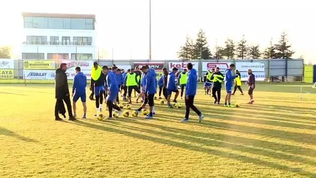 MKE Ankaragücü, Antalyaspor maçının hazırlıklarına başladı MKE Ankaragücü, Antalyaspor maçının hazırlıklarına başladı