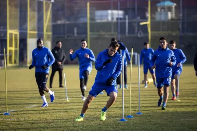MKE Ankaragücü, Antalyaspor maçının hazırlıklarına başladı MKE Ankaragücü, Antalyaspor maçının hazırlıklarına başladı