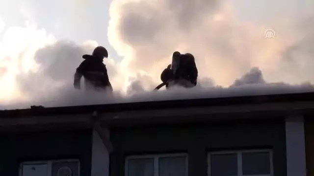 Okulda çıkan yangın kontrol altına alındı Okulda çıkan yangın kontrol altına alındı