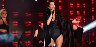 Yılmaz Morgül: Şarkıcı Hande Yener, kendisine abla diye seslenen hayranına tepki gösterdi Yılmaz Morgül: Şarkıcı Hande Yener, kendisine abla diye seslenen hayranına tepki gösterdi