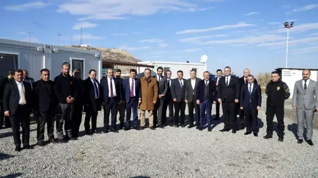 Siirt'te günde 700 varil ham petrol çıkarılıyor