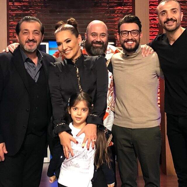 Demet Akalın ve Alişan MasterChef'te yarıştı! Masterchef ünlülerde kim kazandı MasterChef eleme adayı kim oldu, kaptanlığı kim kazandı?