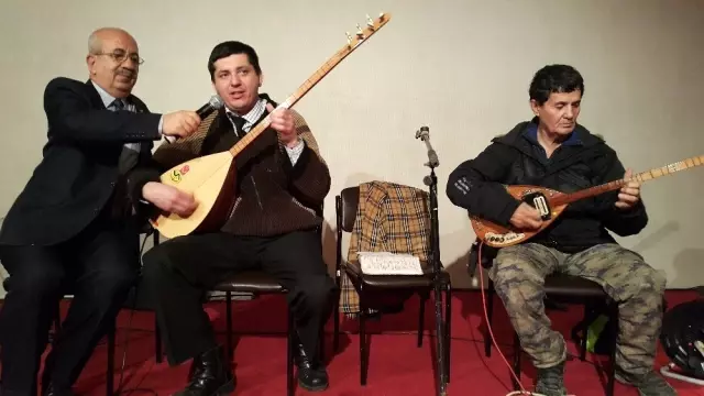 Eskişehir'deki kültür ve sanat dernekleri öğrencilere burs için bir araya geldi Eskişehir'deki kültür ve sanat dernekleri öğrencilere burs için bir araya geldi