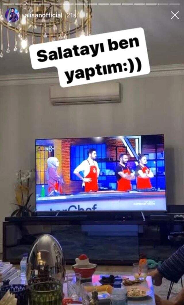 MasterChef Suna, ünlü şarkıcı Demet Akalın'a özel yemek yaptı