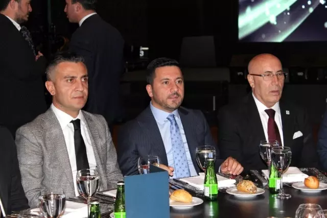 10. Buhara Medya Ödülleri sahiplerini buldu 10. Buhara Medya Ödülleri sahiplerini buldu