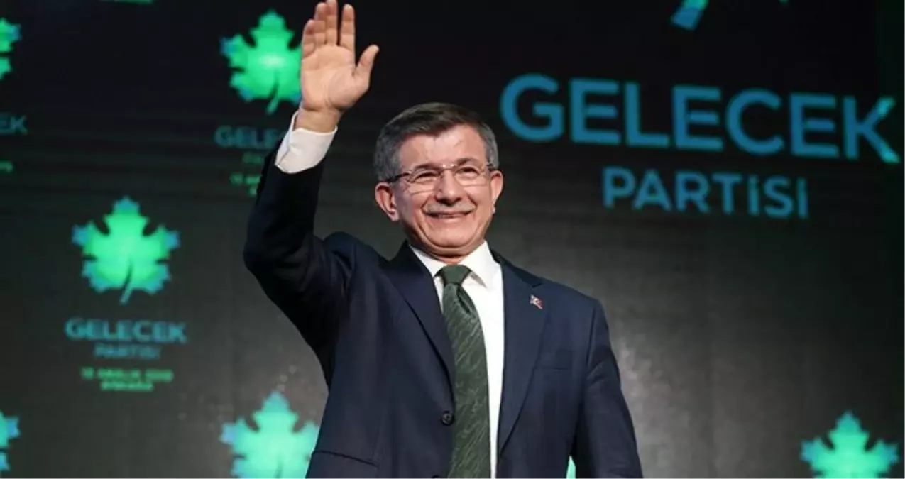 Ahmet Davutoğlu: Cumhurbaşkanlığı referandumuna muhalefet ettim ancak o dönem bunu anlatacak televizyon kanalı bulamadım