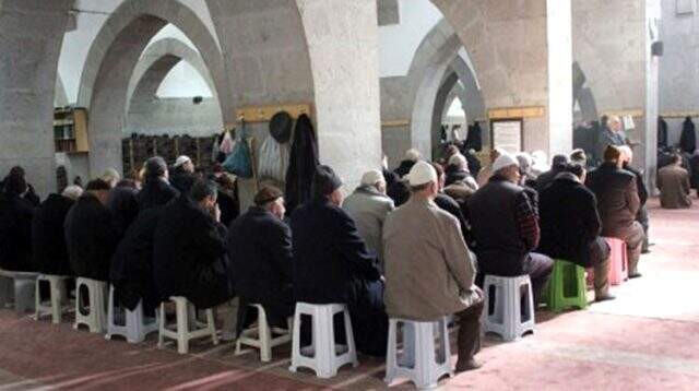 Diyanet İşleri Başkanı Erbaş: Başka dinlerin ibadet alanlarını hatırlatan görüntüler ortaya çıkıyor