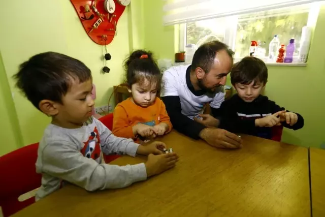 Kreş öğrencileri robot yaparak bilimi keşfediyor