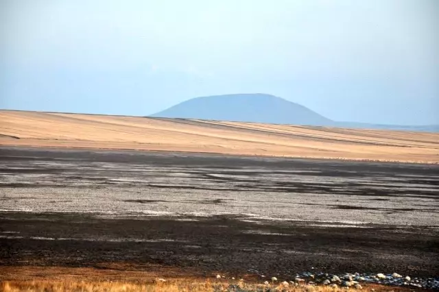 Kuyucuk Gölü Kuş Cenneti kurudu Kuyucuk Gölü Kuş Cenneti kurudu