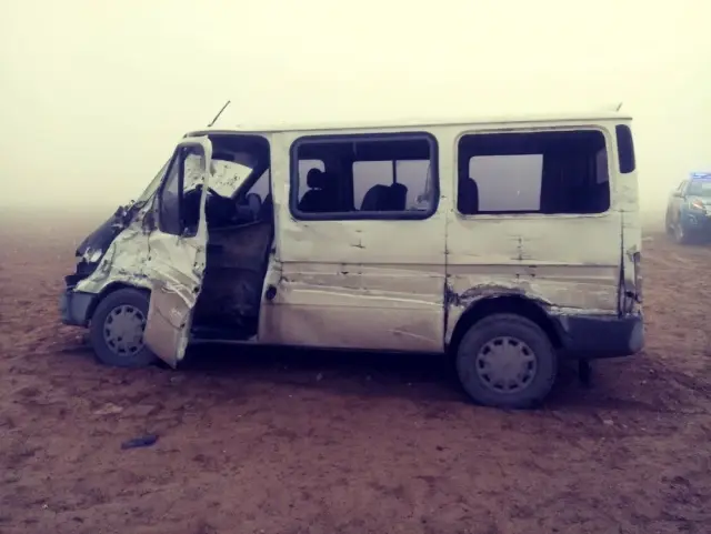 Öğretmenleri taşıyan minibüs kamyonla çarpıştı: 13 yaralı Öğretmenleri taşıyan minibüs kamyonla çarpıştı: 13 yaralı