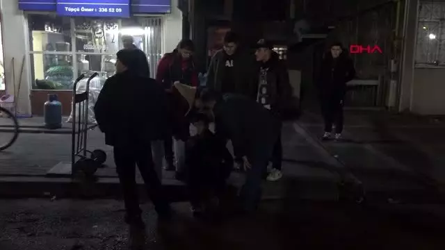 Suriye çocukların parkta bıçaklı kavgası 1 yaralı