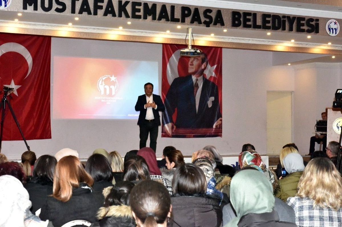Yazar Akbaba, Mehmet Akif'i anlattı