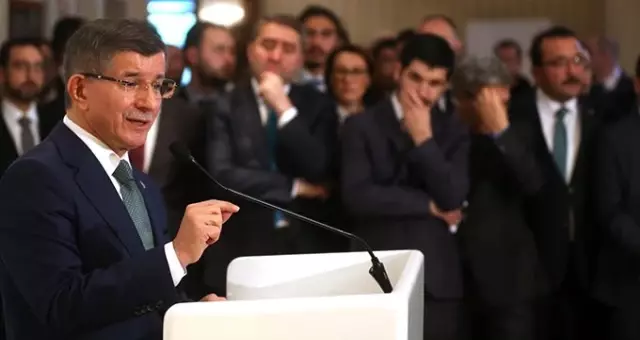 Ahmet Davutoğlu'nun kurduğu Gelecek Partisi'nin yönetim kadrosu belli oldu