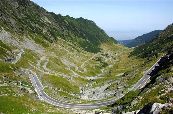 Dünyanın En Tehlikeli 15 Yolu Dünyanın En Tehlikeli 15 Yolu