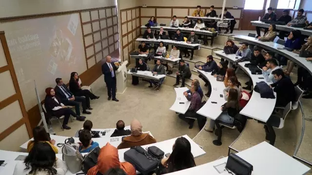 HKÜ İşletme Kulübü ilk etkinliğinde Süperfilm ekibini ağırladı