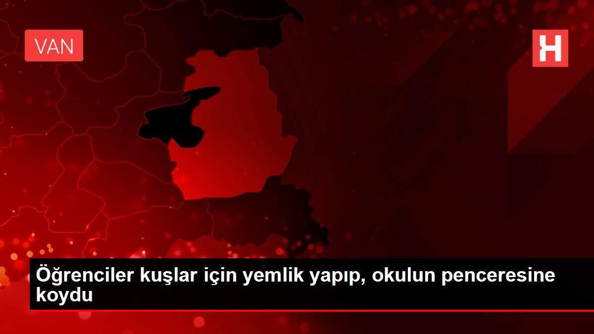 Öğrenciler kuşlar için yemlik yapıp, okulun penceresine koydu