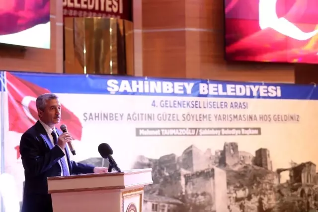Şahinbey Ağıtı'nı en güzel okuma yarışması düzenlendi Şahinbey Ağıtı'nı en güzel okuma yarışması düzenlendi