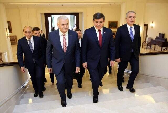 Şehir Üniversitesi tartışmalarının odağındaki isim Davutoğlu: Halkbank kredileri Binali Yıldırım döneminde verildi