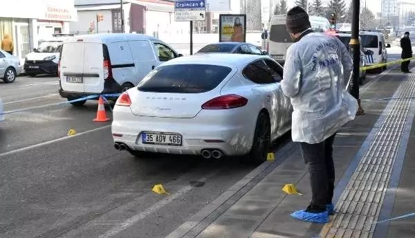 Sokak ortasında tabancayla vuruldu, hastanede öldü