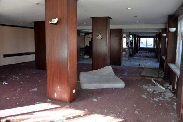 Uzan Grubu'nun harabeye dönen oteli satıldı