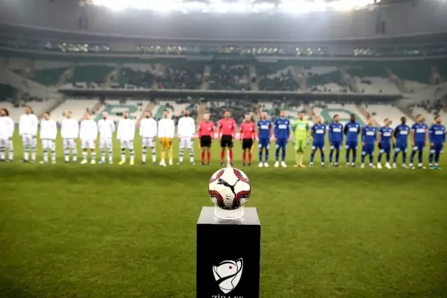 Ziraat Türkiye Kupası: Bursaspor: 0 - BB Erzurumspor: 1 (İlk yarı) Ziraat Türkiye Kupası: Bursaspor: 0 - BB Erzurumspor: 1 (İlk yarı)