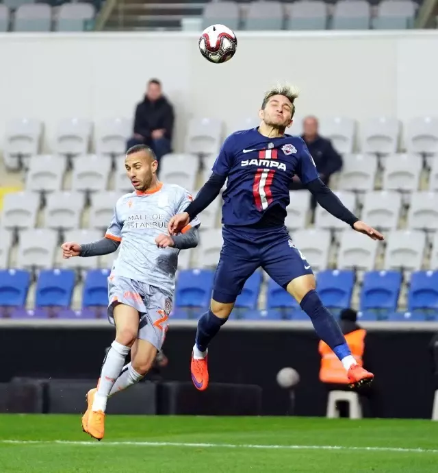 Ziraat Türkiye Kupası: Medipol Başakşehir: 0 - Hekimoğlu Trabzon FK: 0 (İlk yarı)