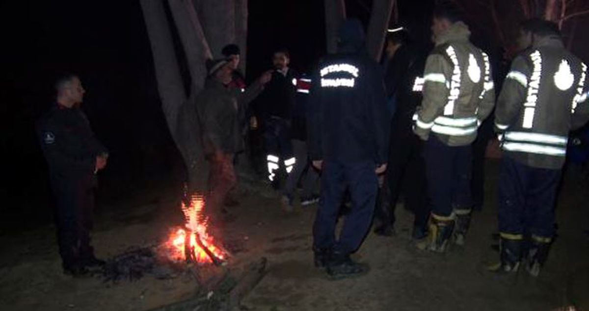 Çatalca'da Durusu Gölü'ne açılan 3 kişiden 2'si kayboldu, 1 kişi kurtarıldı
