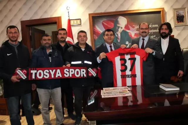 Dışişleri Bakan Yardımcısı Kaymakçı'dan Kaymakamlık ve Belediyeye ziyaret Dışişleri Bakan Yardımcısı Kaymakçı'dan Kaymakamlık ve Belediyeye ziyaret