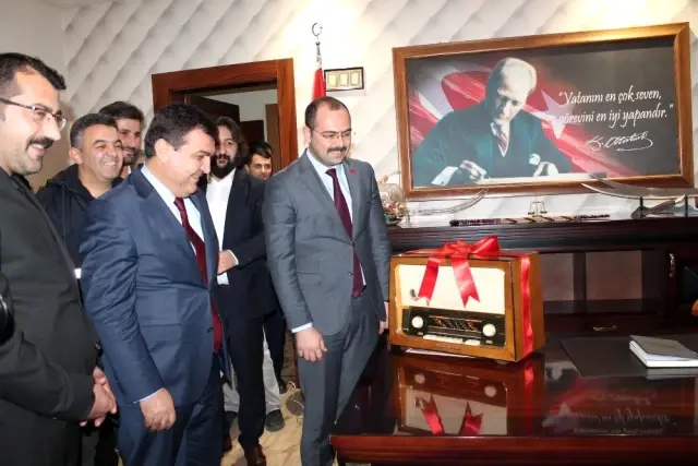 Dışişleri Bakan Yardımcısı Kaymakçı'dan Kaymakamlık ve Belediyeye ziyaret Dışişleri Bakan Yardımcısı Kaymakçı'dan Kaymakamlık ve Belediyeye ziyaret