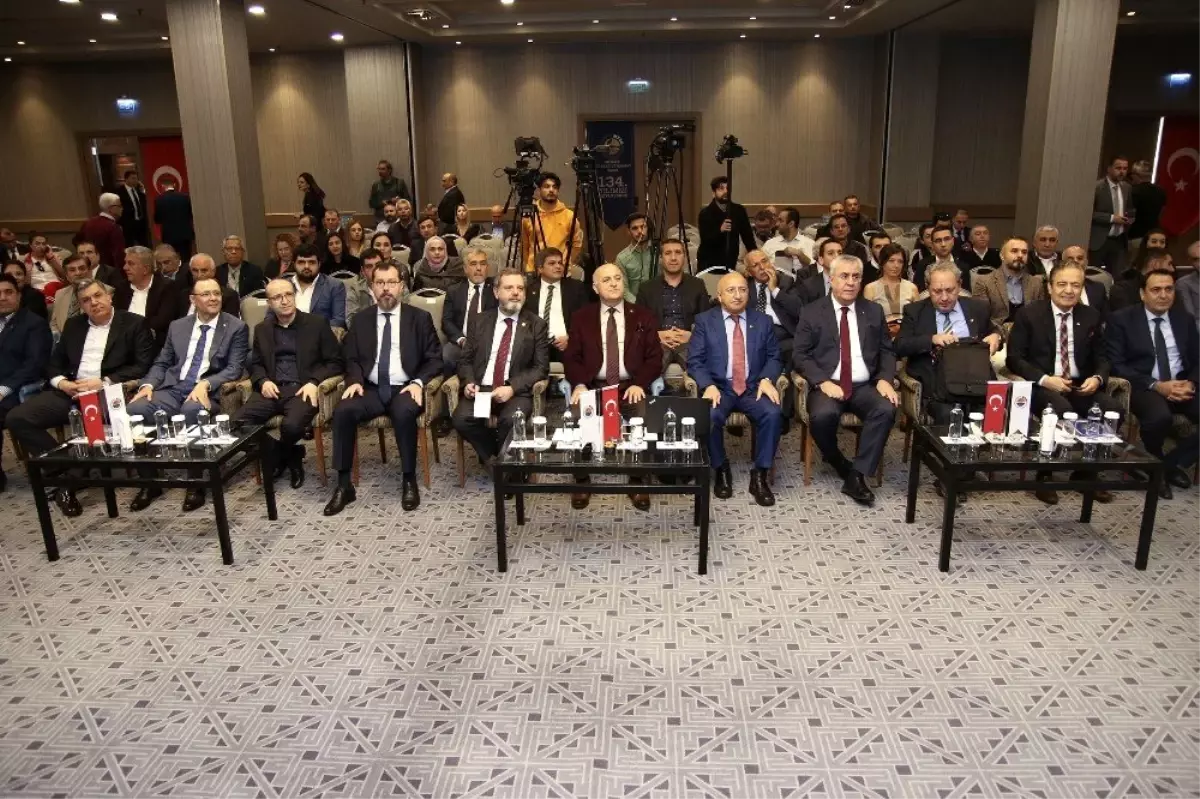 Ekonomistlerden şirketlere: 'Kur riskinin yönetimini profesyonellere bırakın'