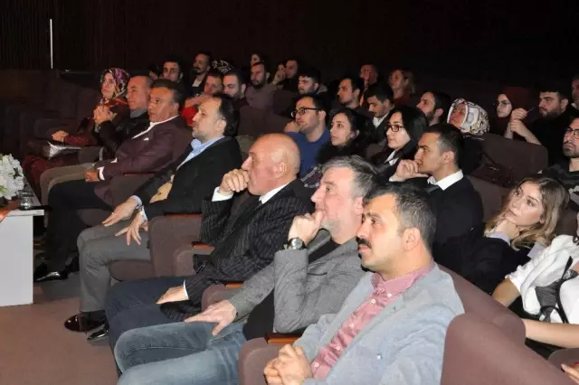 Eyüpsultan Film Akademisi öğrencileri sertifikalarını aldı Eyüpsultan Film Akademisi öğrencileri sertifikalarını aldı
