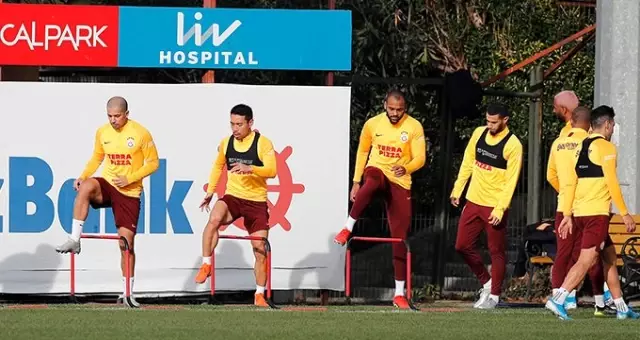 Galatasaray'da Şener, Seri, Lemina, Emre Mor, Jimmy Durmaz ve Nzonzi Göztepe maçında yok Galatasaray'da Şener, Seri, Lemina, Emre Mor, Jimmy Durmaz ve Nzonzi Göztepe maçında yok