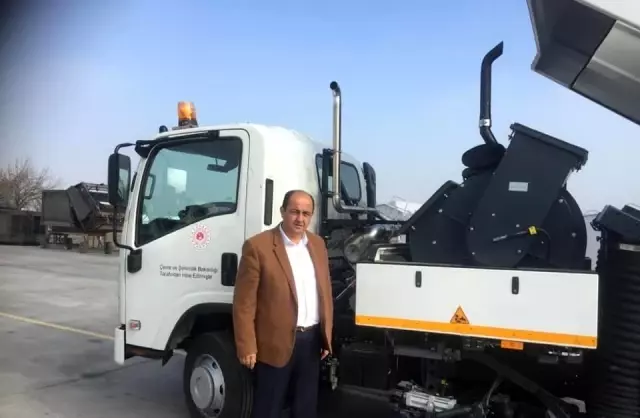 Gülüç Belediyesi yeni temizlik aracını teslim aldı Gülüç Belediyesi yeni temizlik aracını teslim aldı