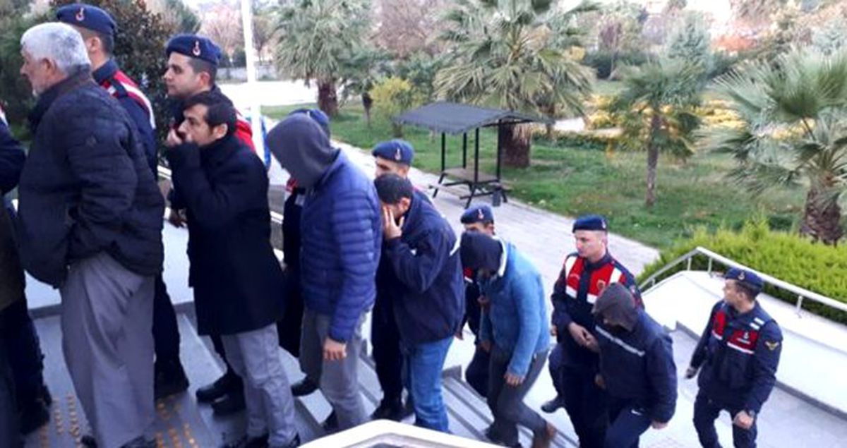 Kaçak define avcılarına yapılan operasyonda 13 kişi gözaltına alındı